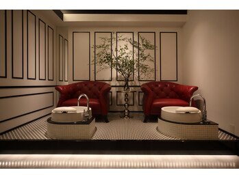 アデリー(ADELIAE)/