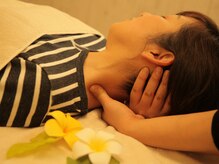 トータルボディメンテナンス カノア(KANOA)/首肩ストレッチ矯正