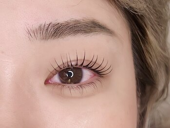 ビー 福山店(Be.)の写真/【&Healthyアンドヘルシー導入♪】濃さと長さをプラスし、根元から上向きに!理想の目元に仕上げます☆