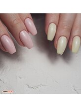 マニクション ネイルズ(M2CT NAILS)/左右非対称カラー