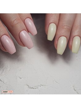 左右非対称カラー