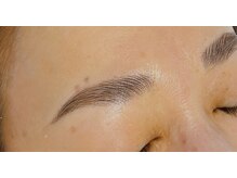 シェリーエトワール(Shelly Etoile)/ハリウッドブロウリフト