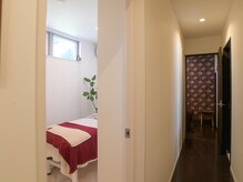 虹 アヌエヌエ(anuenue)/内観の様子