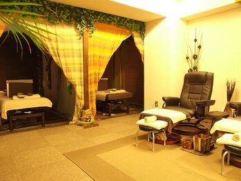 整体ブースナイスタイム 関内(booth NICE TIME)/お店の中も広々です。