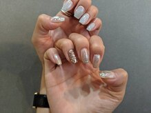 アンバー(Amber)/左右非対称お洒落さんネイル☆