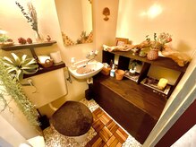 こだわりのトイレ☆緑と木作りの癒し空間♪