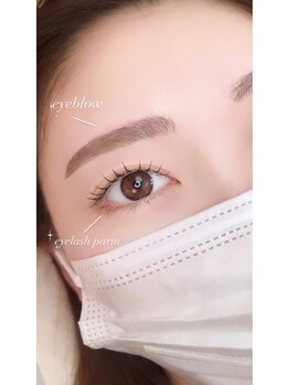ユーアイ/眉毛スタイリング×まつ毛パーマ