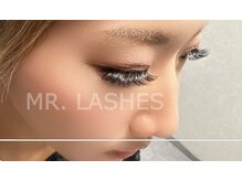 ミスターラッシュ 市ヶ谷店(MR.LASHES)の雰囲気（化粧台と化粧品ご用意☆目元に似合うデザインをご提案♪）
