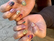 サラサネイルズ 代官山 恵比寿(sarasanails)/スマイルフラワー/ちぐはぐ/ラメ