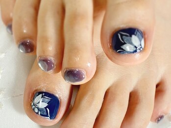 ララン(Laran)/煌めきフットネイル