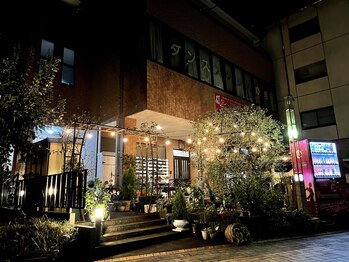 インペリアルボディ(Imperial Body)/南側全景