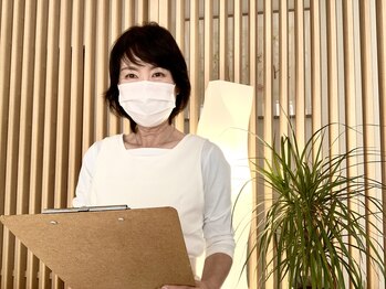 ノーブル シャット Noble Chate/光マシンでシミケア90分の流れ