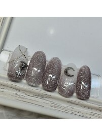 渋谷限定ビジューネイル