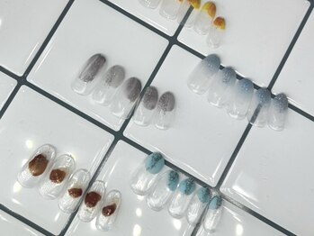 ツー 京都四条大宮店(Two)の写真/【新規プチデザインコース￥3990】サンプルから選ぶからネイルデビューにも◎高技術×モチで理想の指先に★