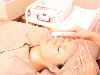 エルハナ(elhana)の写真/『気づけばホウレイ線…?』と不安な貴方に!“未来のあなた”を守る本格予防ケアで鏡を見るのが楽しみに★