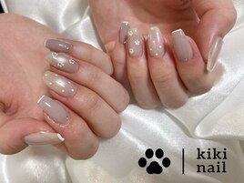 お花ネイル／ドットネイル