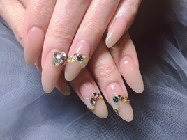 宝石ネイルパラジェル