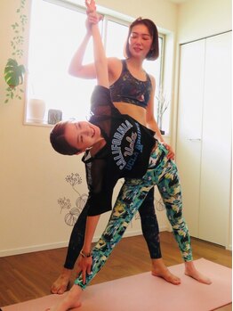 キラナ ヨガスタジオ(Kirana YOGA Studio.)の写真/初心者の方大歓迎♪体が硬くても運動未経験でも◎初回は人目を気にせずマンツーマンでヨガデビュー★