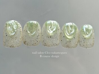 うるマグぷっくりネイル