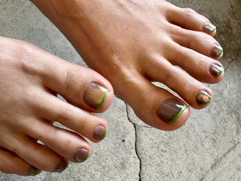 サラサネイルズ 代官山 恵比寿(sarasanails)/フット/マグネット/フレンチ