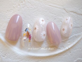 ネイルサロン ブランシュール(Nail Salon Blancheur)/ランダム小花ニュアンス