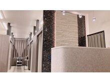 モミ(MOMI)/2階は脱毛、痩身、フェイシャル