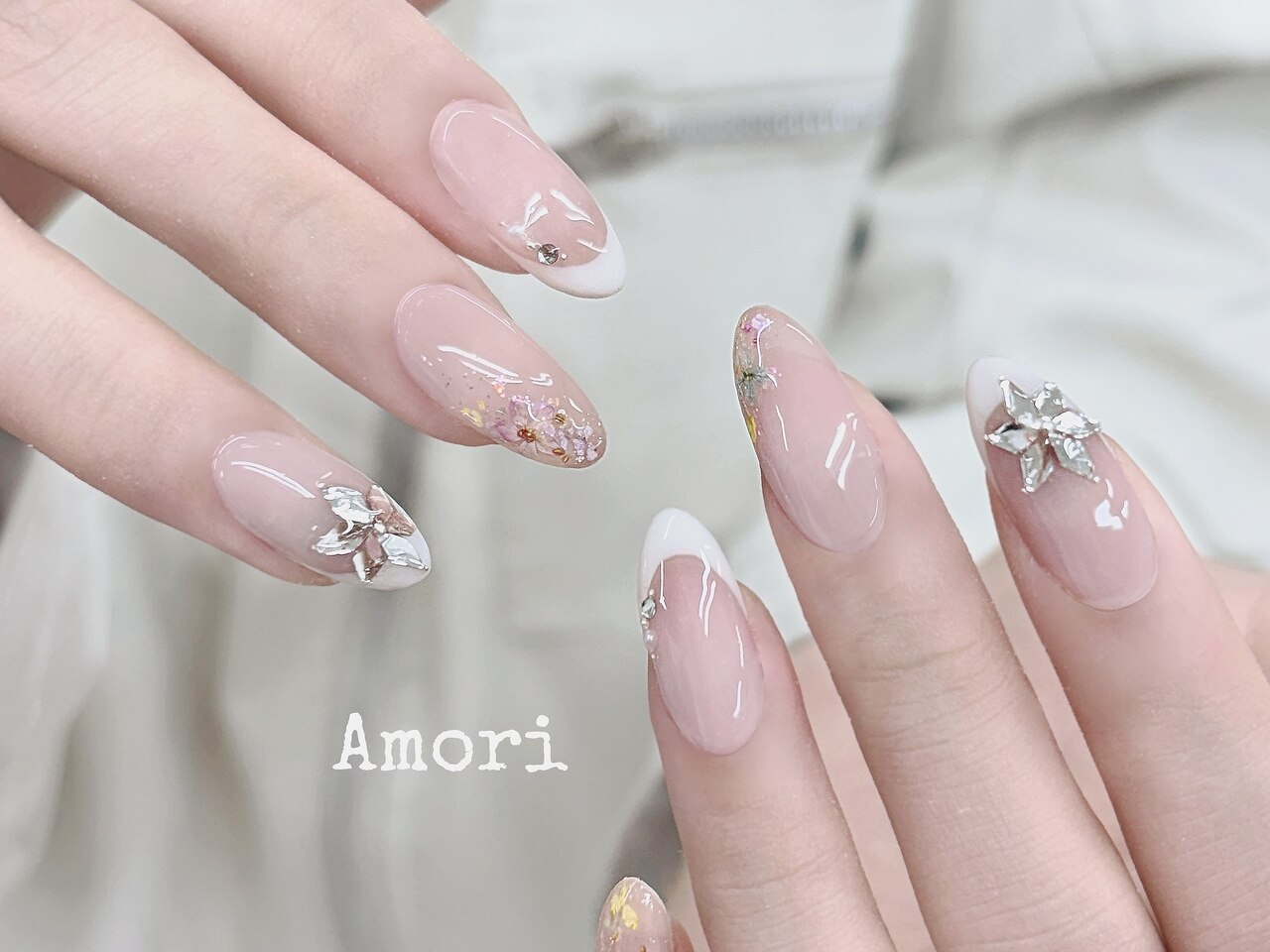 2026年冬トレンド】シンプル フレンチのネイルデザイン集｜人気順｜46