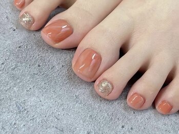 エルマナ ネイル(Hermana NAIL)の写真/当店大人気《うる艶フット角質ケアコース》でネイルの映える足元に☆いつでも自信が持てる素足美人へ♪