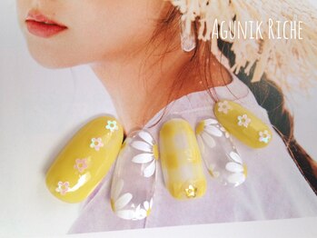アグニークリッシェ(Agunik Riche)/【マーガレットネイル】