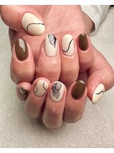 ラブナ(LOVENA)/モノトーンネイル