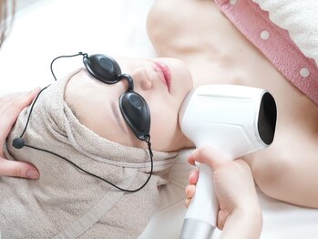 ビナシス(BINASHISU)/光フェイシャルでリフトアップ