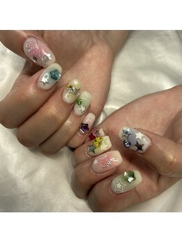 セブンネイル(SEVEN NAIL)の写真/こだわりのパーツ多数、約300色から選べるカラー♪あなただけのネイルデザインを楽しんで☆