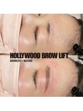 サロンドオズ(Salon de OZ)/ハリウッドブロウリフト