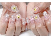 ミナミネイル(MINAMI NAIL)/ニコちゃんフラワー