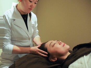 ベルシェット(Bellcette)/小顔整顔ヘッドスパ巡リフト