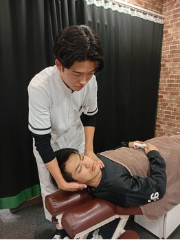 船橋駅前整骨院/首の痛み肩の痛み