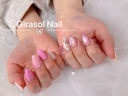 ヒラソルネイル(Girasol nail)の写真