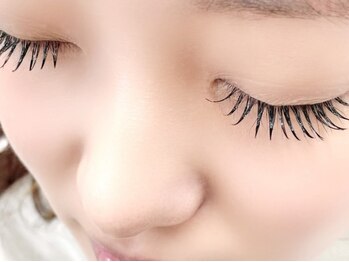 リス 博多駅店(Lys)の写真/【何度でも同一価格で通いやすい♪】まつげパーマ¥4500/眉毛パーマ×アイブロウワックス(メイク込)¥6000