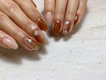 閨匠ビューティーサロン 銀座店/シンプル持ち込みアート