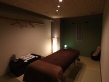 縁とつむぐの雰囲気（完全個室で他のお客様を気にせずゆったりお過ごしいただけます）