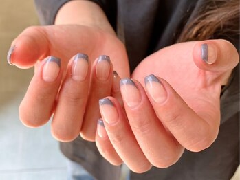 くすみグレーフレンチ