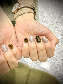 カーキ×シースルーニュアンス