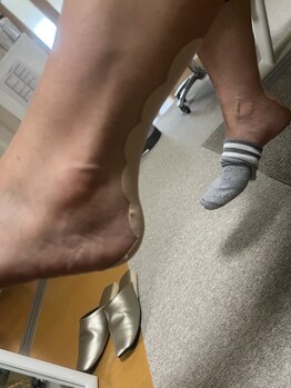 メル(MeRu)/クラウドテープを使った施術(1)