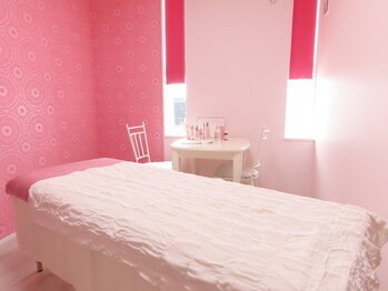 ヘルスラボフォーユー(Health Labo4U)の写真/卒業できる【ニキビ改善専門店】お客様一人ひとりに寄り添い、肌トラブルを徹底ケア!お得なクーポン有♪