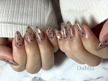 ダリア(Dahlia)/ドットネイル