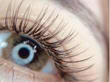 チェリッシュ アンド ジェニ(CHERISH＆JENNI)の雰囲気（カーキ×ブラウン×シアブラウン大人気カラーラッシュ）