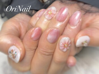 オリネイル 西荻窪(OriNail)の写真/《ソファ席でゆったり過ごせる贅沢プライベート空間》他のお客様を気にせず落ち着いて施術を受けられます♪