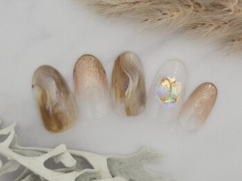 ビオトーププラス 銀座7丁目店(bio tope+)/ニュアンスネイル銀座フィルイン