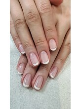 プレジール ラ・ルー(Plaisir La・Ru-)/王道フレンチネイル