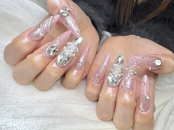 LUCI NAIL新大久保【ルシ ネイル】長さだし/持ち込み/ゴテゴテ/パラジェル/フィルイン/